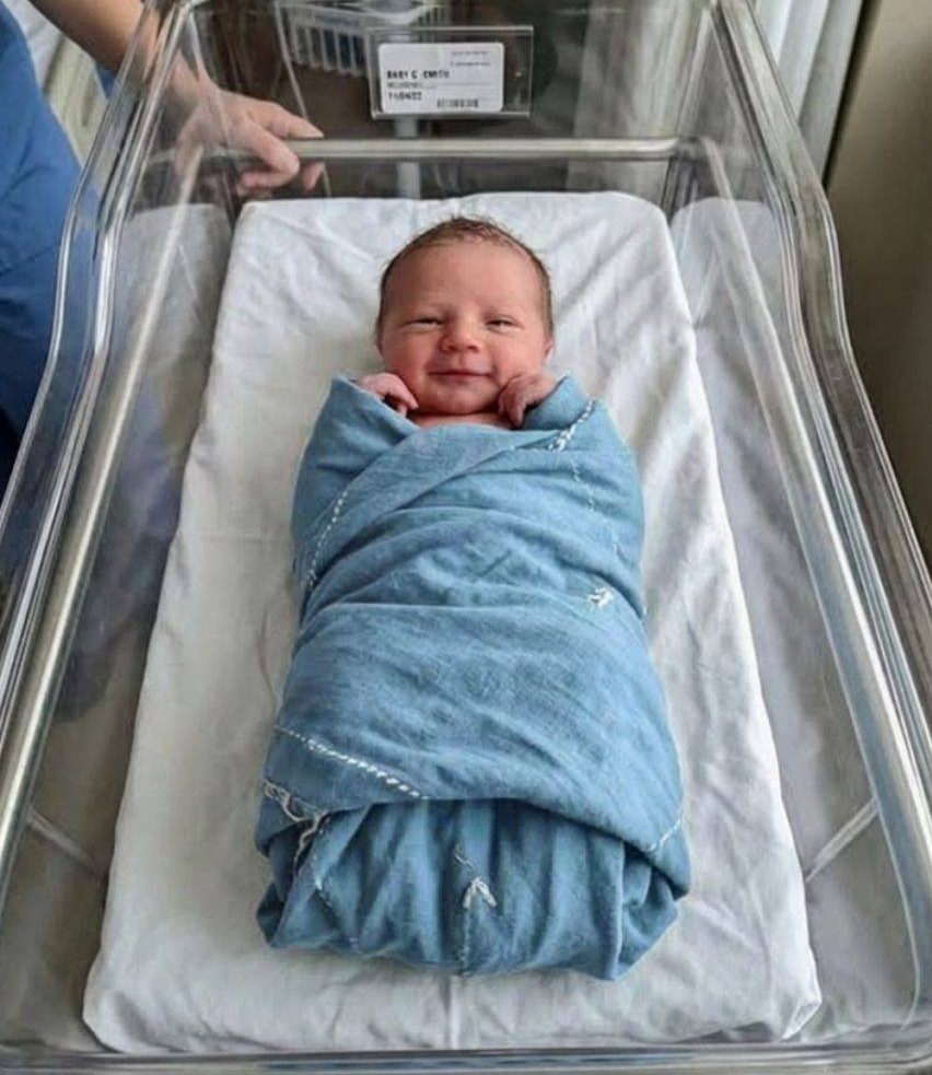 A nővérem és a férje béranyja lettem – Amikor meglátták a babát, azt kiabálták: „Ez nem az a baba, akire számítottunk”