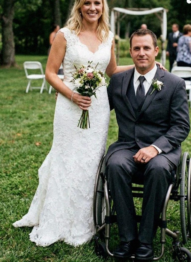 Mielőtt végigsétáltam volna a folyosón, a jövendőbeli apósom átadott nekem egy cetlit, amin ez állt: "Mondj ne, nem tudod, mi történt tíz évvel ezelőtt."