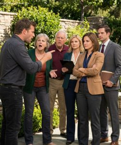 A férjem ellopta a platinakártyámat, hogy fedezze az utazást a szüleimmel. Amikor lemondtam, kiabált: "Aktiváld most, vagy elválok tőled", és az anyja megfenyegetett, hogy kidob. Csak nevettem.